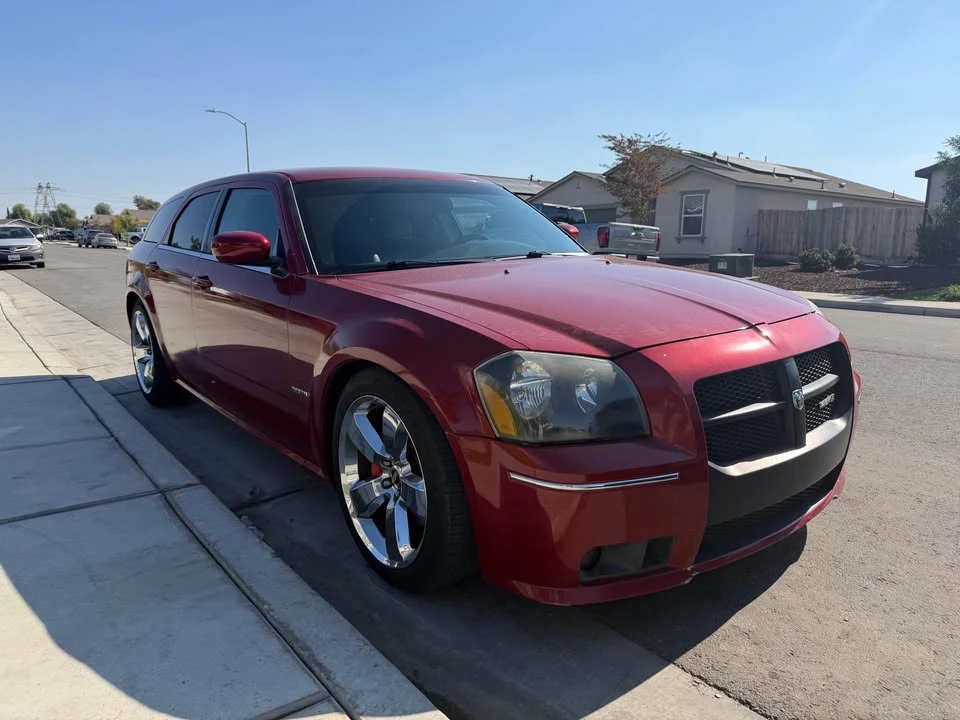 2006 Dodge Magnum SRT8 2nd Gen - Image 2 of 5