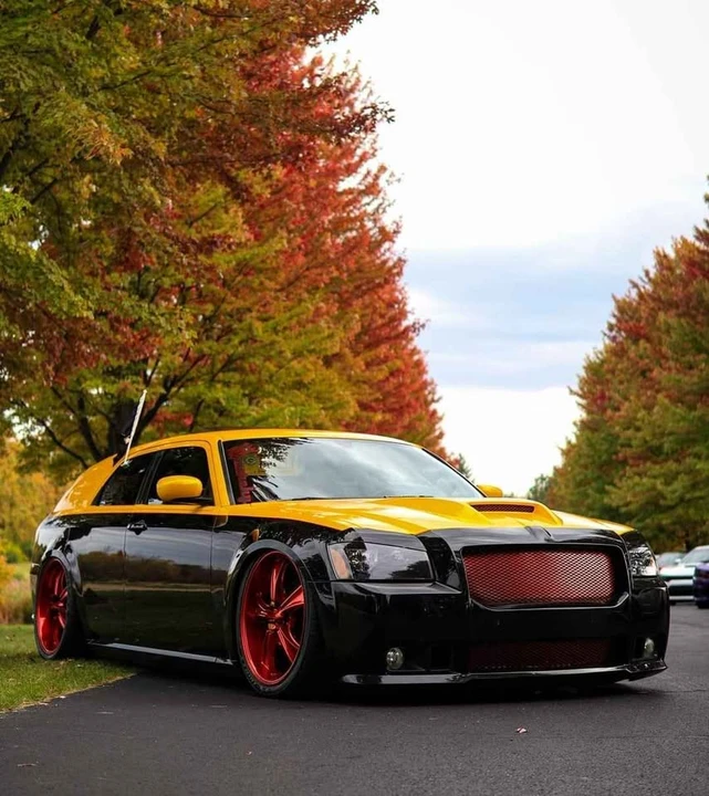 2006 Dodge Magnum SRT8 2nd Gen - Image 12 of 21