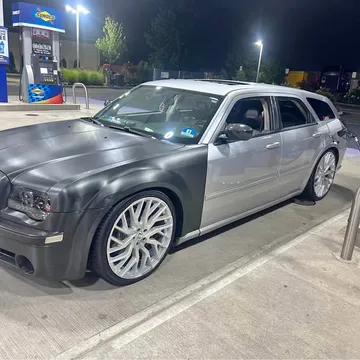 2006 Dodge Magnum SRT8 Sport Wagon 4D