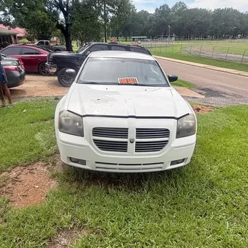 2006 Dodge Magnum SXT Sport Wagon 4D