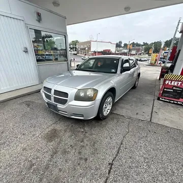 2006 Dodge Magnum SXT Sport Wagon 4D