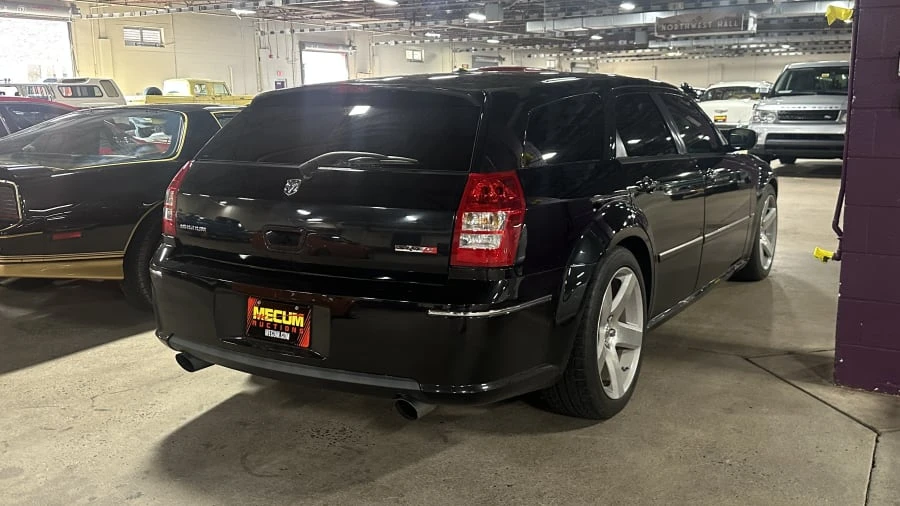 2006 Dodge Magnum 2nd Gen Wagon - Image 5 of 10