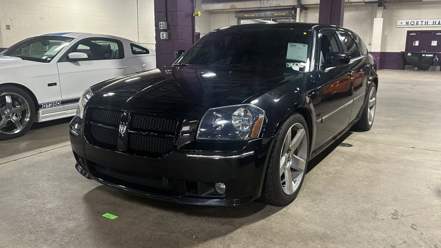 2006 Dodge Magnum 2nd Gen Wagon - Image 4 of 10