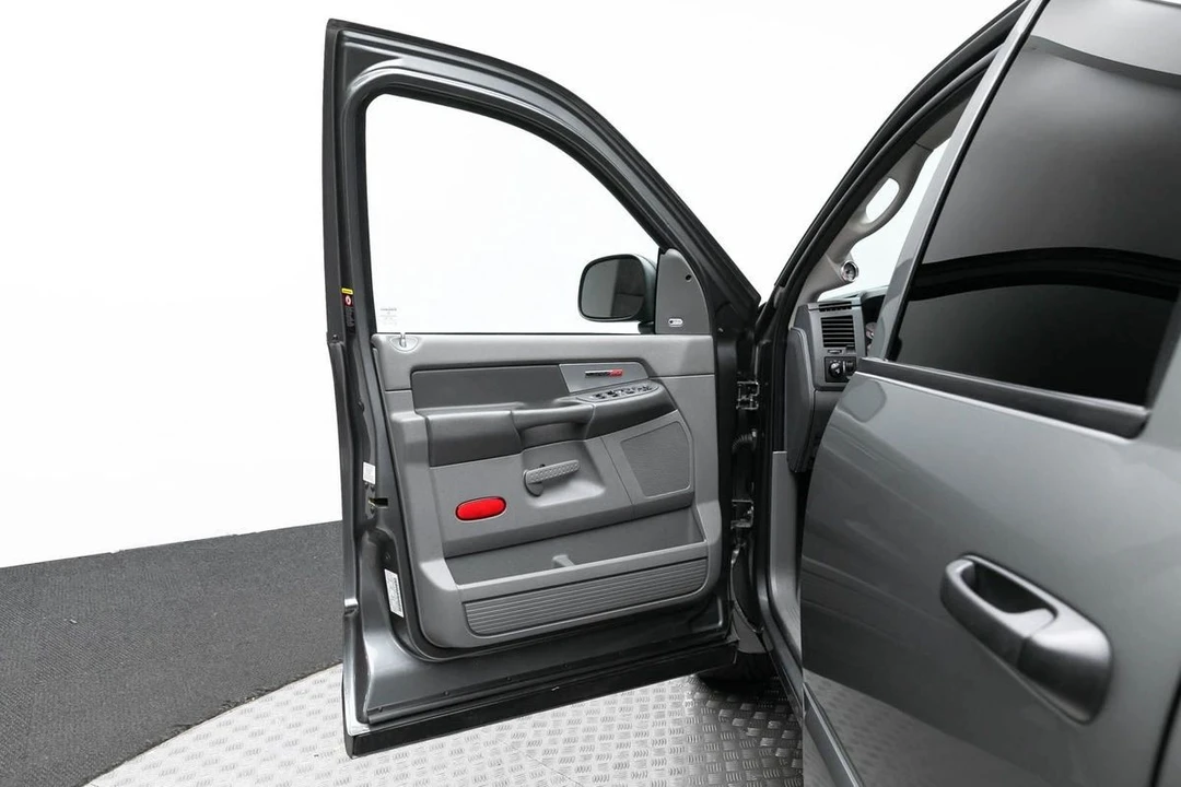 2006 Dodge Ram SRT-10 3rd Gen - Image 10 of 31