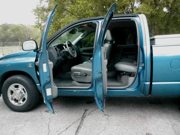 2006 Ram Heavy Duty - Image 9 of 11