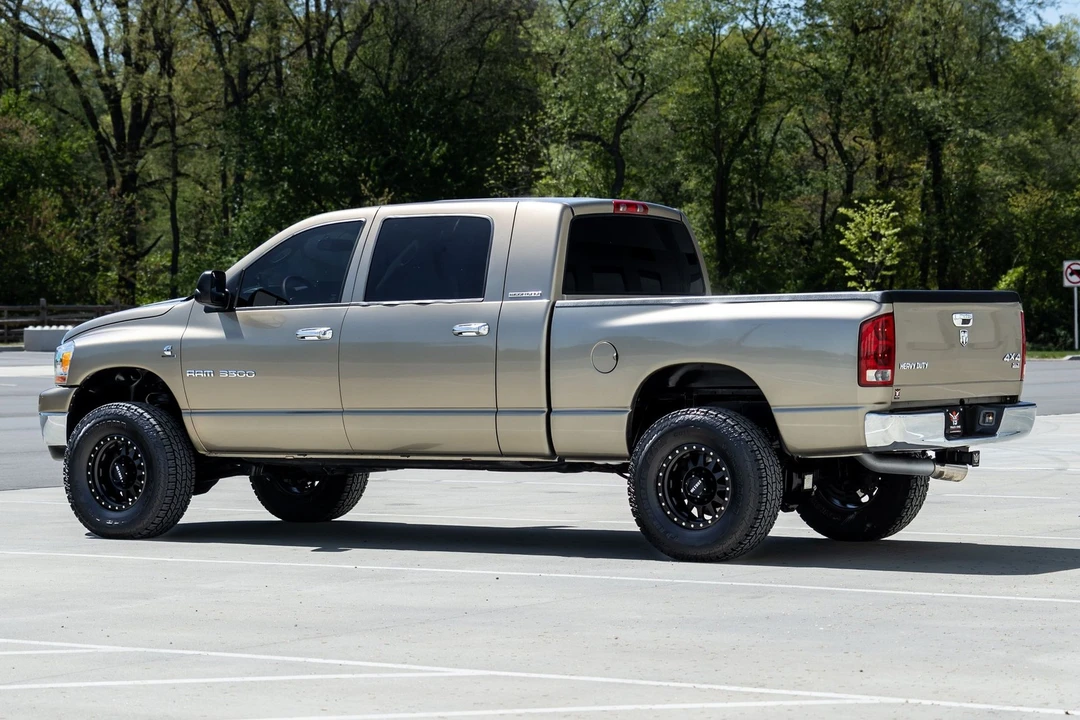 2006 Ram Heavy Duty - Image 10 of 31
