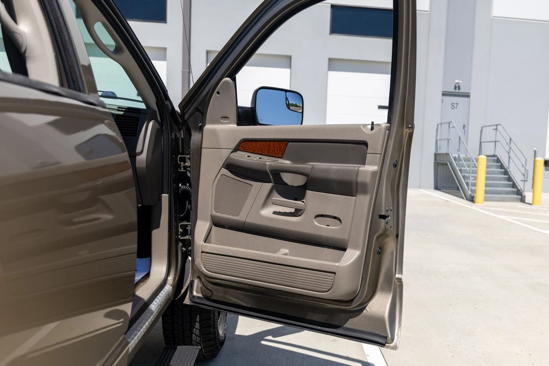 2006 Ram Heavy Duty - Image 23 of 31
