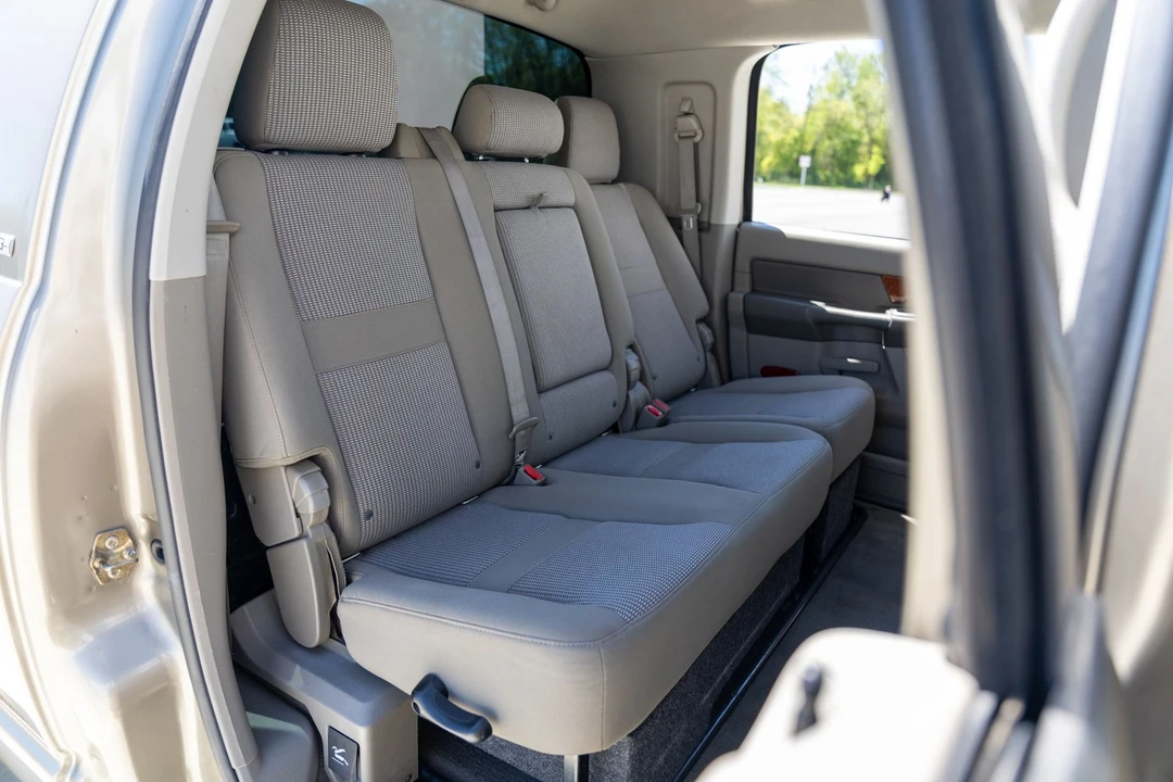2006 Ram Heavy Duty - Image 28 of 31