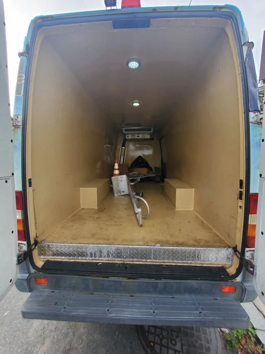 2006 Ram Heavy Duty - Image 3 of 11