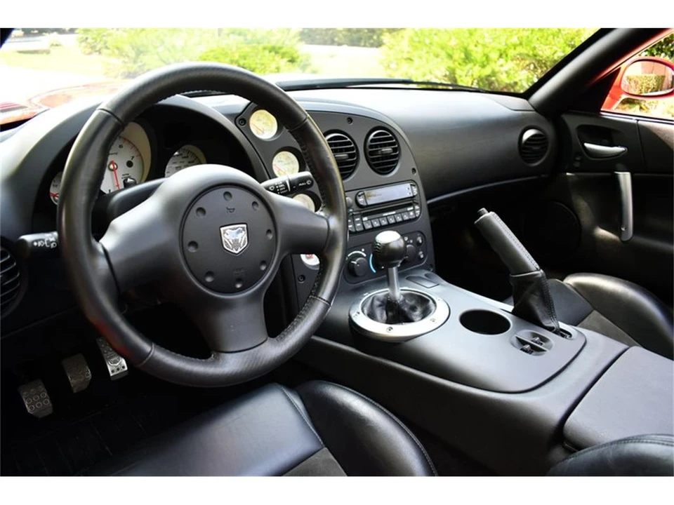 2006 Dodge Viper 3rd Gen - Image 11 of 23