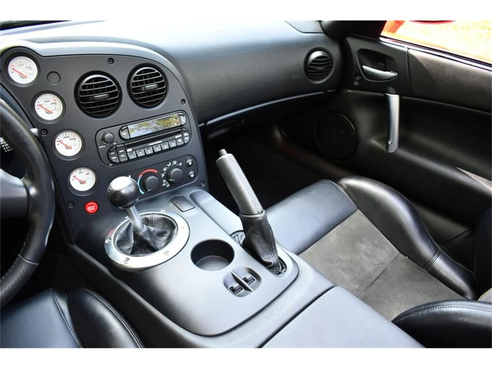 2006 Dodge Viper 3rd Gen - Image 14 of 23