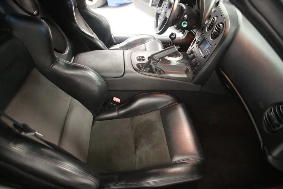 2006 Dodge Viper 3rd Gen - Image 17 of 19
