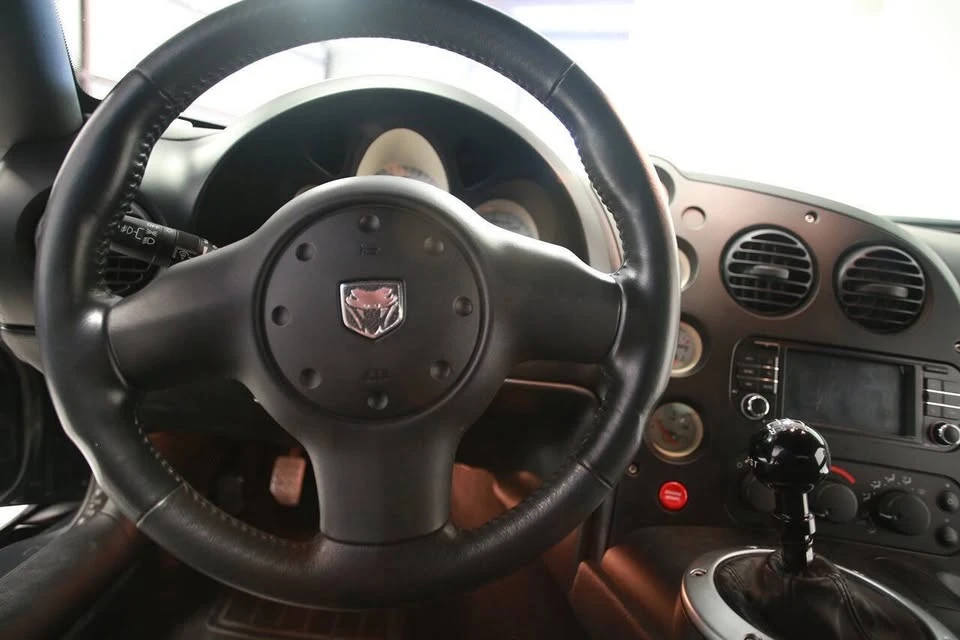 2006 Dodge Viper 3rd Gen - Image 14 of 19