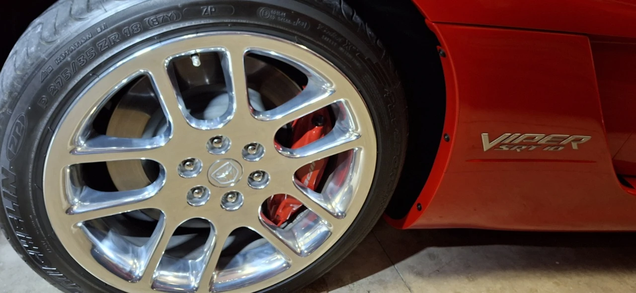 2006 Dodge Viper 4th Gen - Image 17 of 21