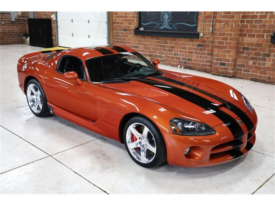 2006 Dodge Viper 3rd Gen - Image 2 of 31