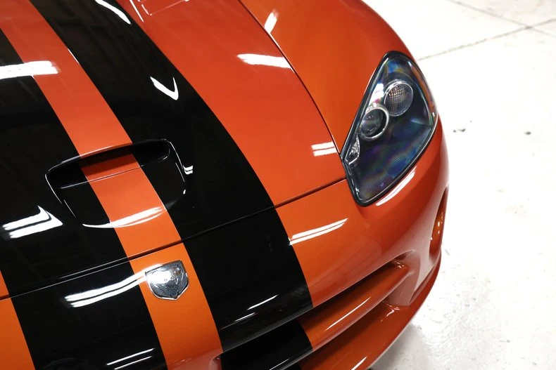 2006 Dodge Viper 3rd Gen - Image 9 of 31