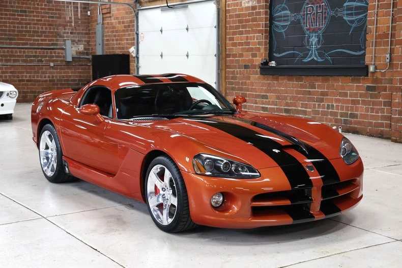 2006 Dodge Viper 3rd Gen - Image 2 of 31