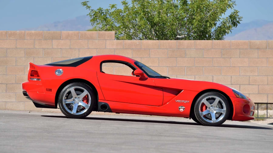 2006 Dodge Viper 3rd Gen - Image 2 of 12