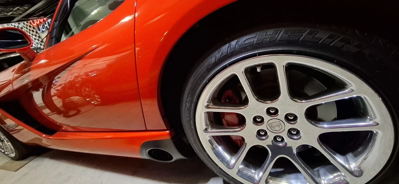 2006 Dodge Viper 3rd Gen - Image 13 of 21