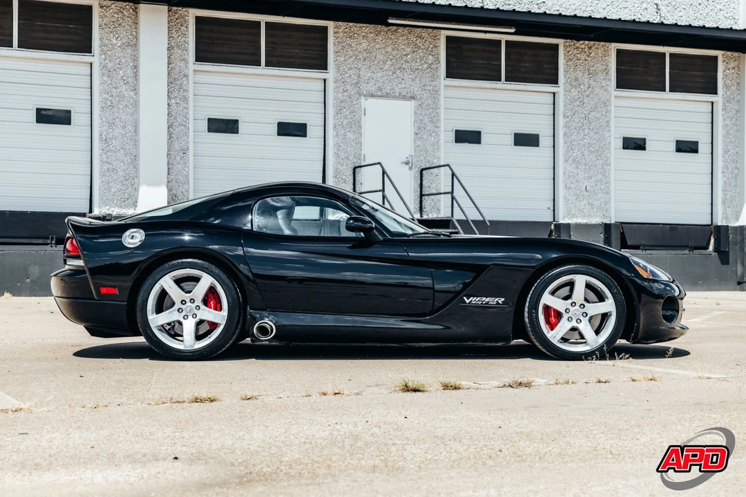 2006 Dodge Viper 3rd Gen - Image 9 of 12