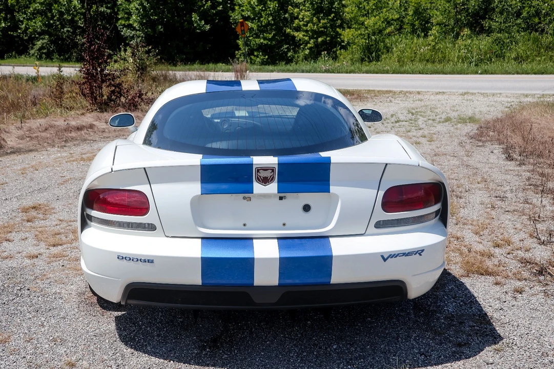 2006 Dodge Viper 3rd Gen - Image 11 of 18