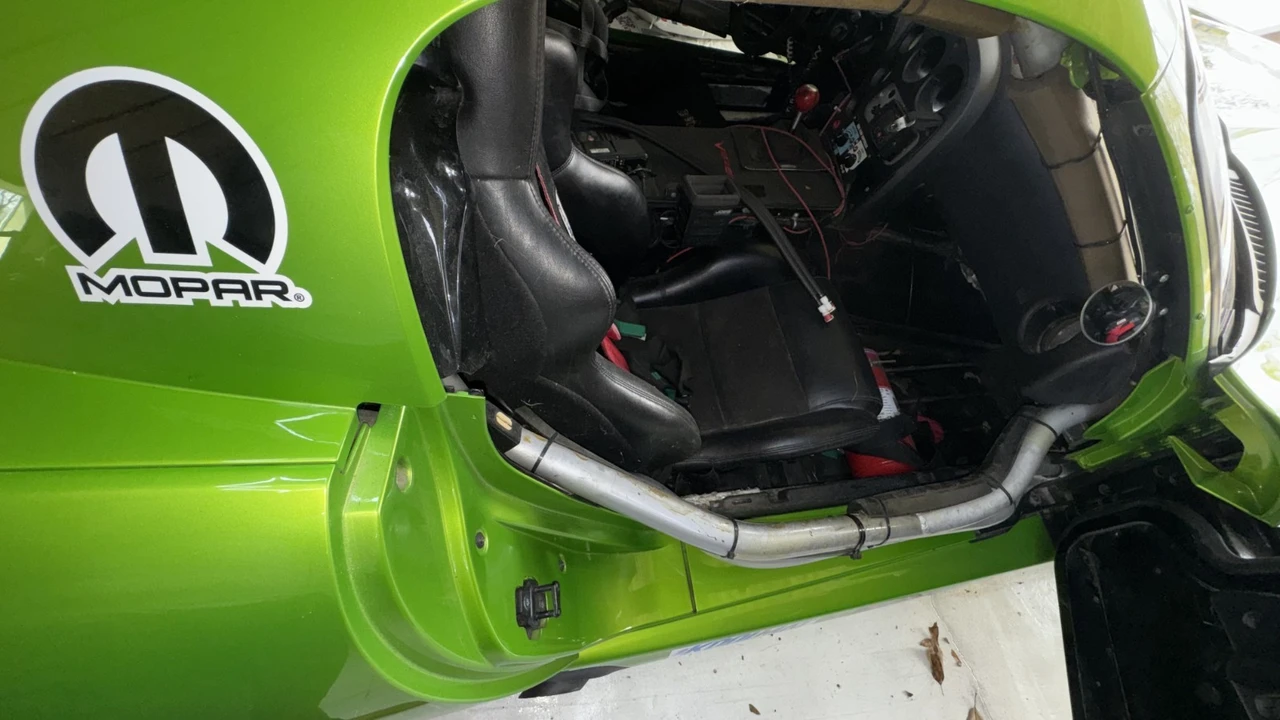 2006 Dodge Viper 3rd Gen - Image 9 of 12