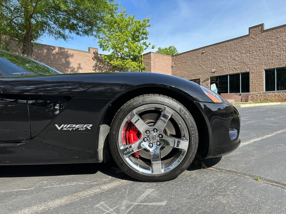 2006 Dodge Viper 3rd Gen - Image 14 of 24