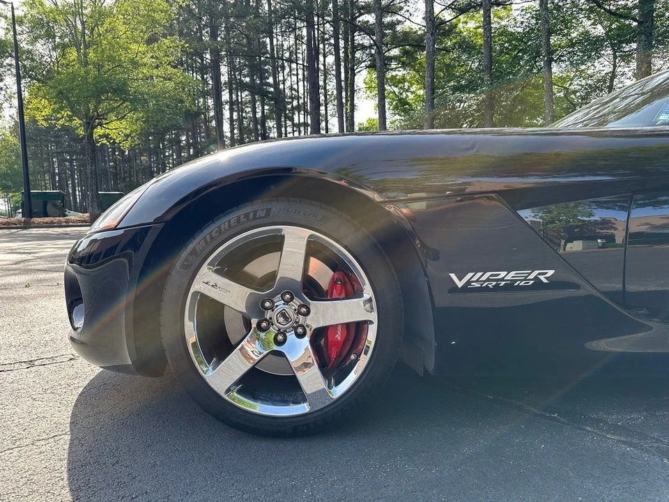 2006 Dodge Viper 3rd Gen - Image 4 of 24