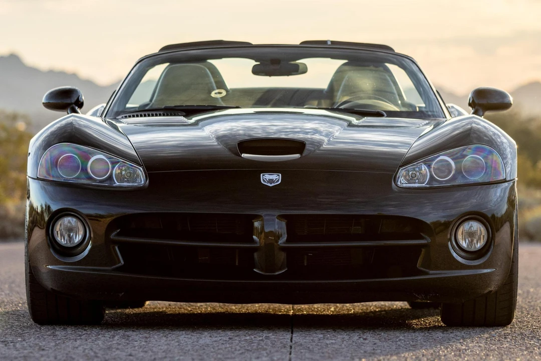 2006 Dodge Viper 3rd Gen - Image 2 of 31