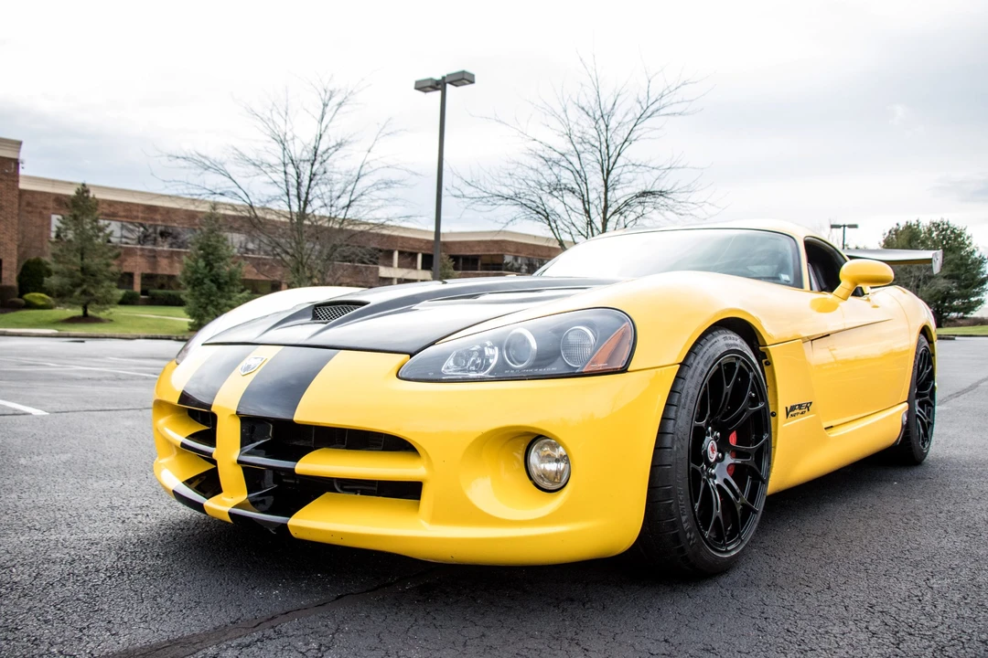 2006 Dodge Viper 3rd Gen - Image 2 of 31