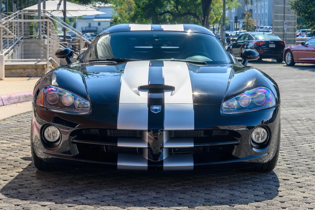 2006 Dodge Viper 3rd Gen - Image 2 of 31