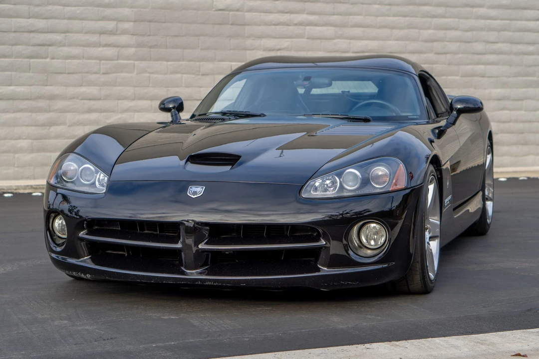 2006 Dodge Viper 3rd Gen - Image 2 of 31