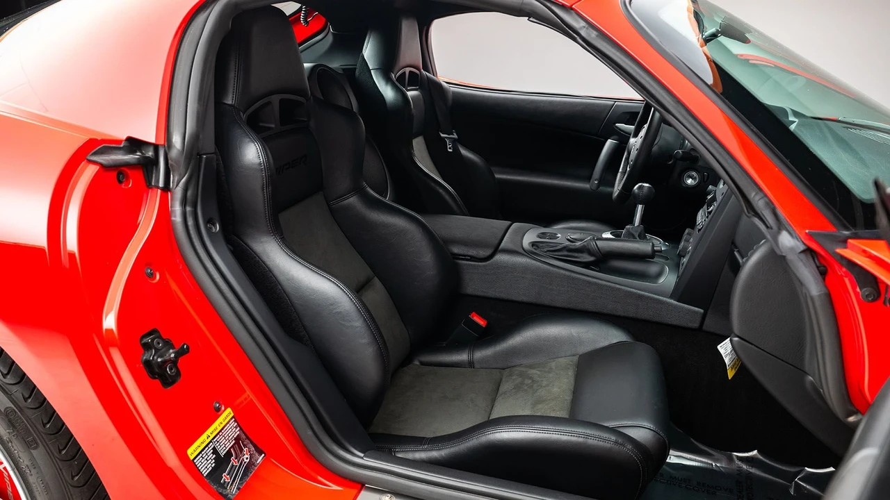 2006 Dodge Viper 3rd Gen - Image 7 of 31
