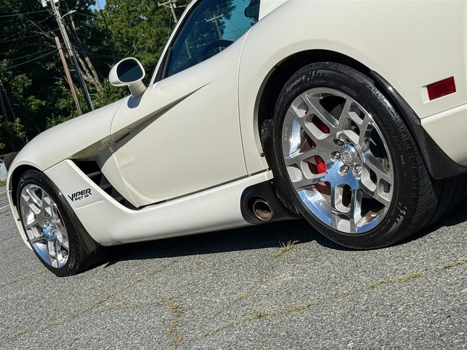 2006 Dodge Viper 3rd Gen - Image 18 of 31