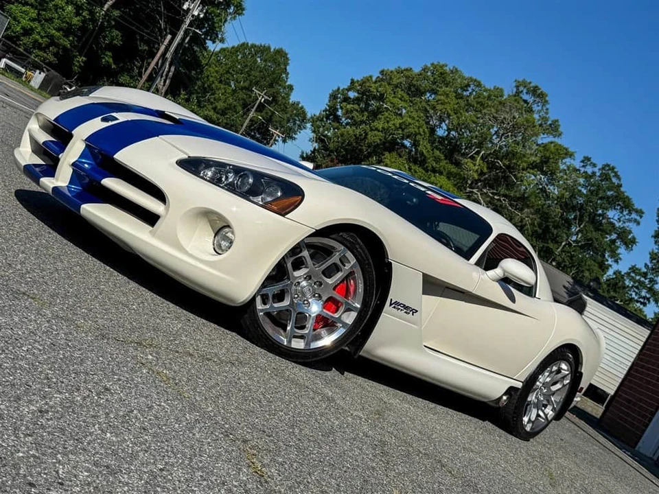 2006 Dodge Viper 3rd Gen - Image 7 of 31