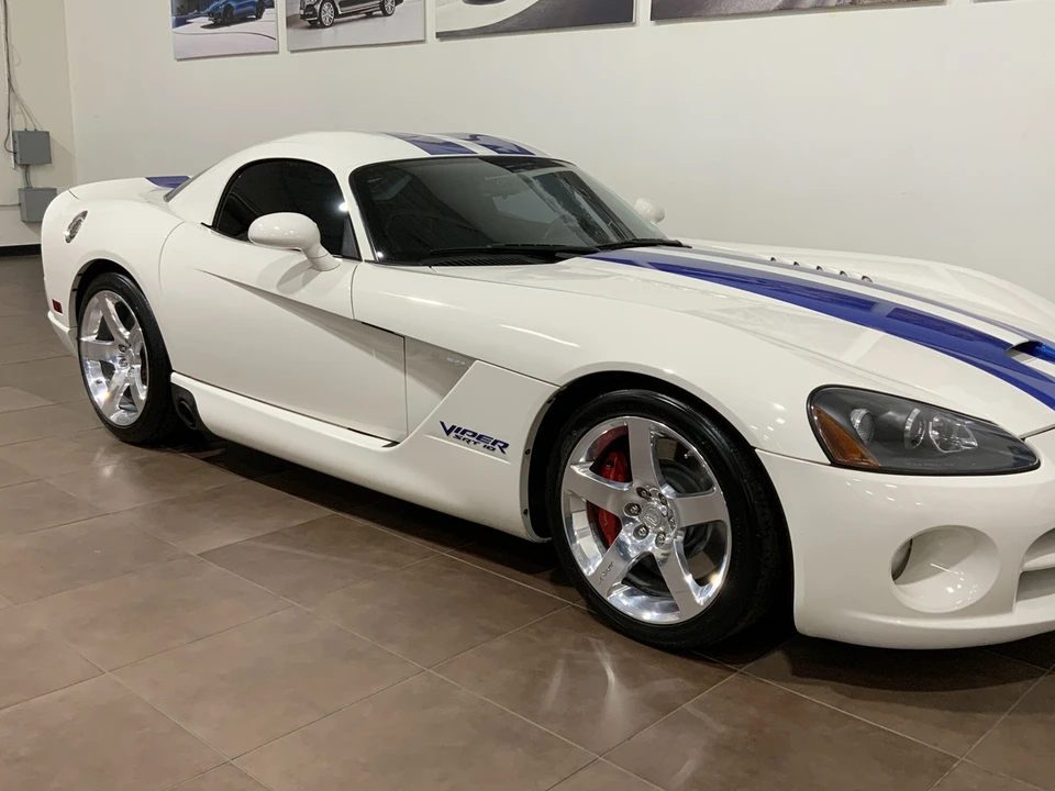 2006 Dodge Viper 3rd Gen - Image 16 of 31