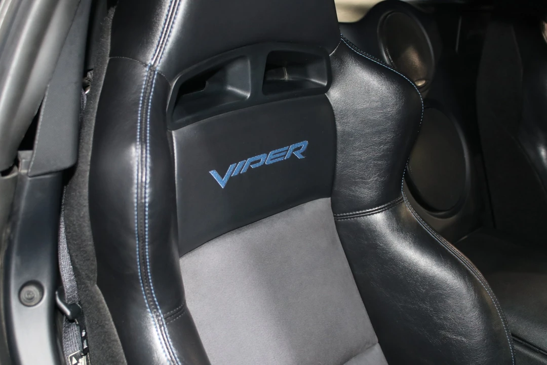 2006 Dodge Viper 3rd Gen - Image 5 of 31