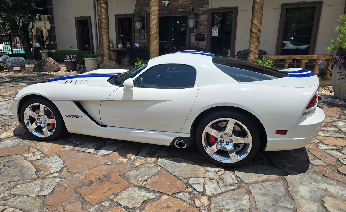 2006 Dodge Viper 3rd Gen - Image 27 of 31