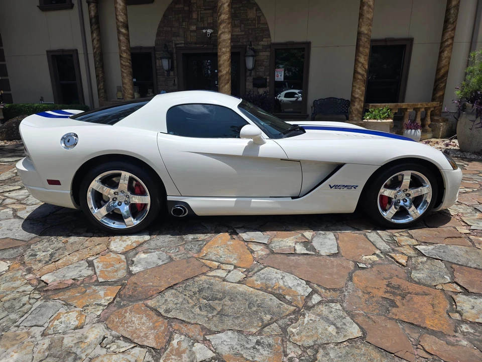 2006 Dodge Viper 3rd Gen - Image 16 of 31