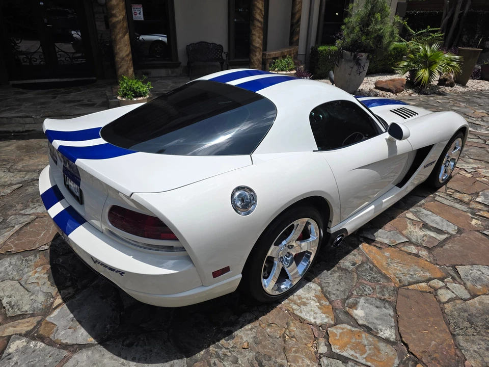 2006 Dodge Viper 3rd Gen - Image 19 of 31