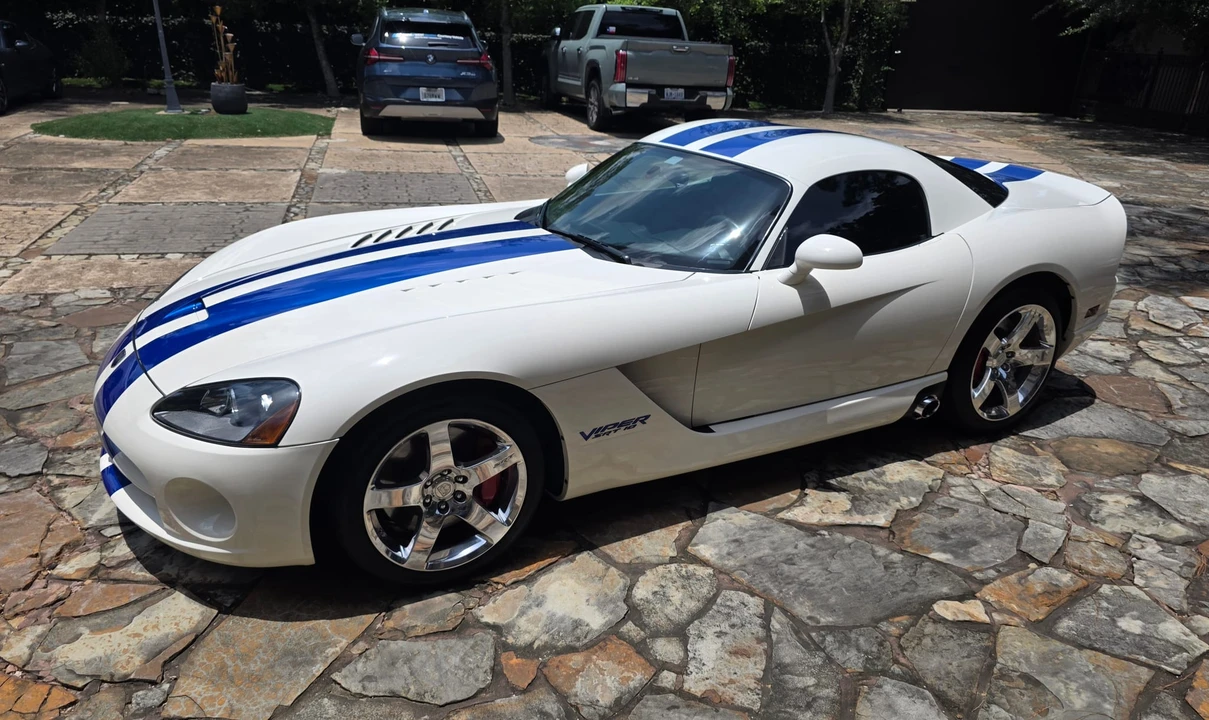 2006 Dodge Viper 3rd Gen - Image 4 of 31