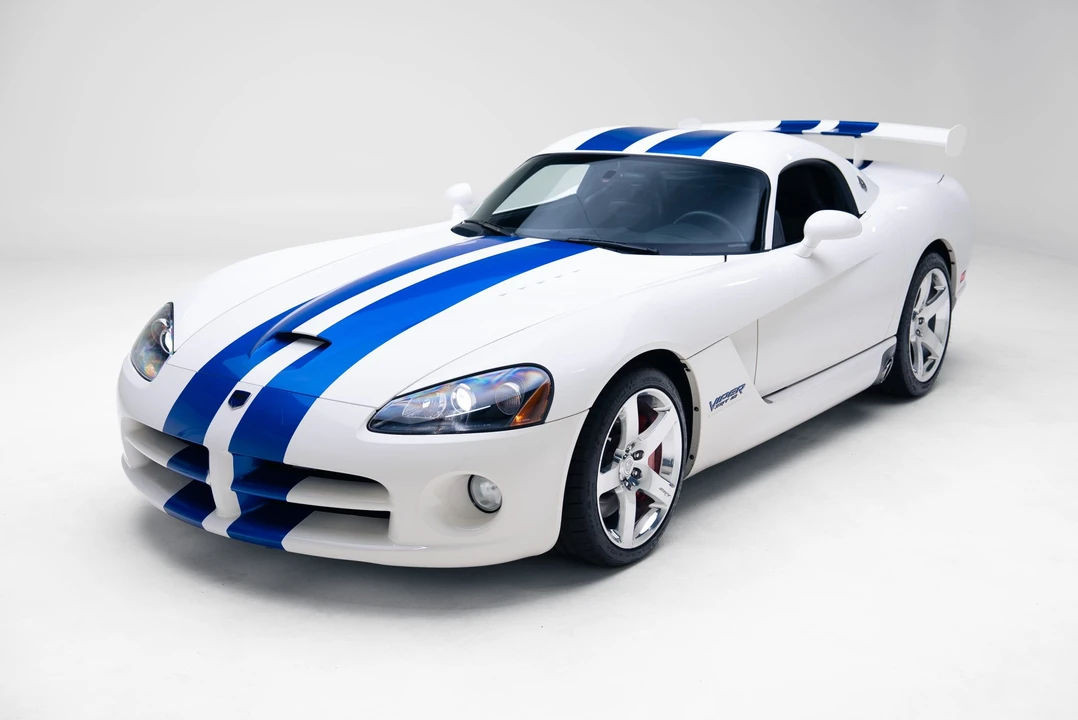 2006 Dodge Viper 3rd Gen - Image 2 of 31