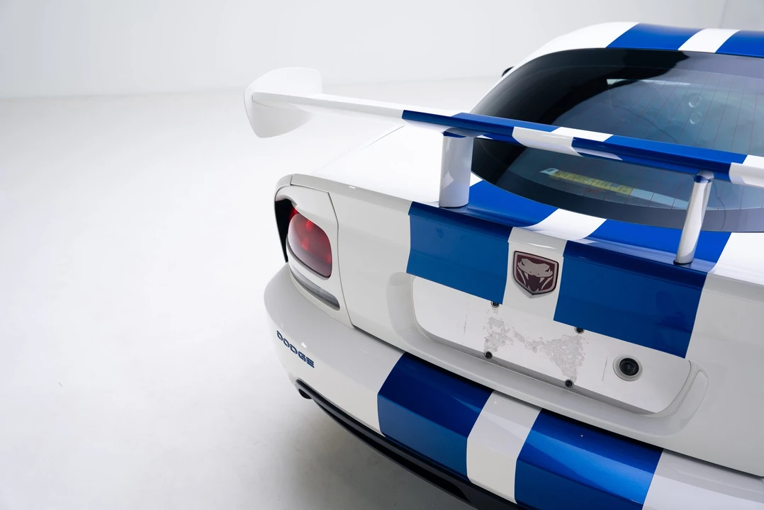 2006 Dodge Viper 3rd Gen - Image 16 of 31