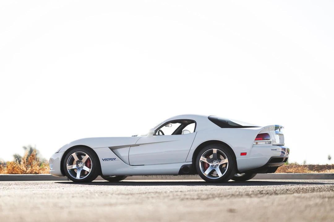 2006 Dodge Viper 3rd Gen - Image 2 of 30