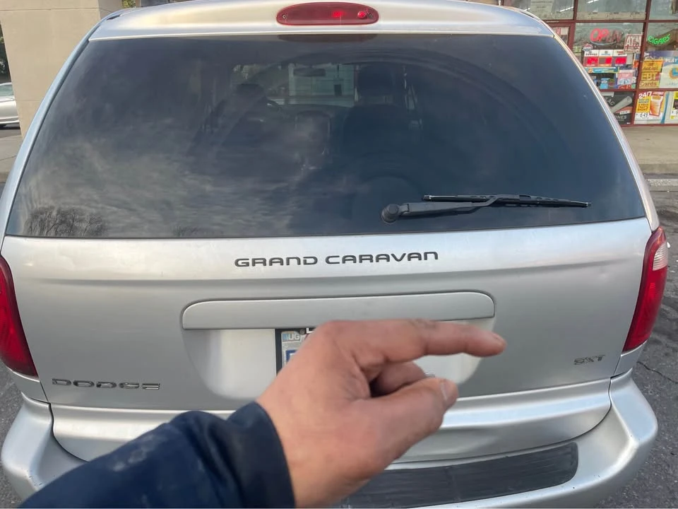 2006 Dodge Caravan - Image 2 of 4