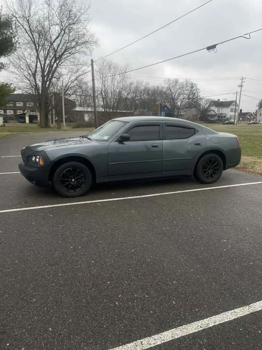 2006 Dodge Challenger - Image 2 of 7