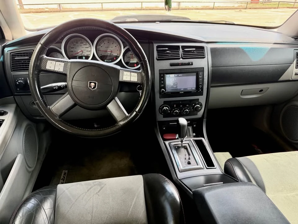 2006 Dodge Challenger - Image 16 of 20
