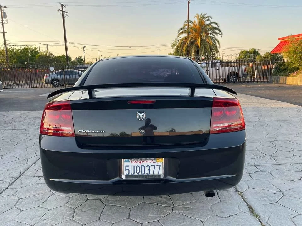 2006 Dodge Charger 6th Gen - Image 4 of 17