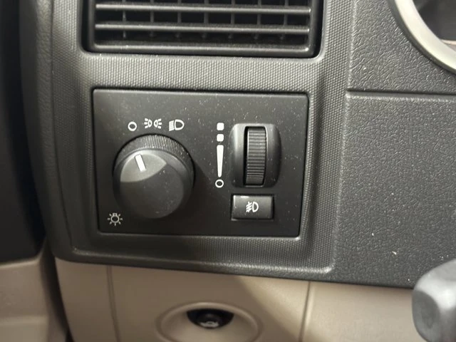 2006 Dodge Charger 6th Gen - Image 16 of 19