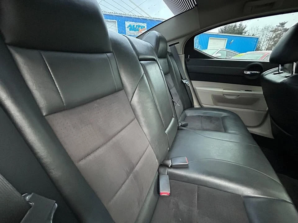 2006 Dodge Charger 6th Gen - Image 11 of 18